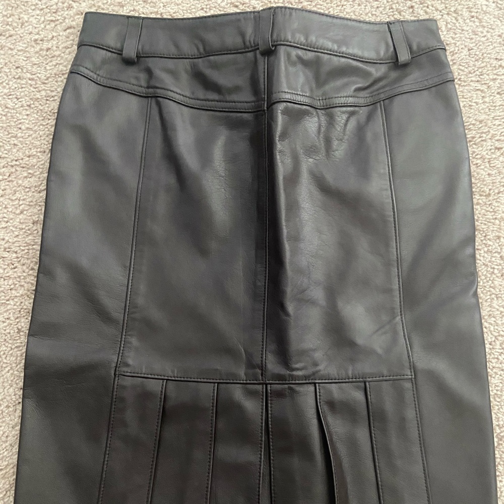 Laundry by Shelli Segal 100% Leather Skirt